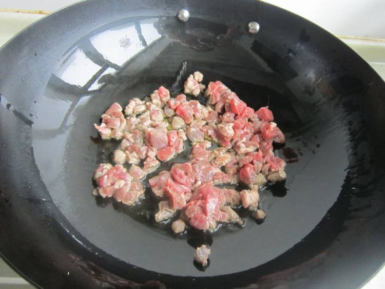 泡椒炒羊肉步骤5