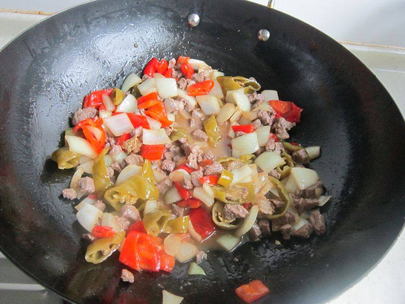 泡椒炒羊肉步骤11