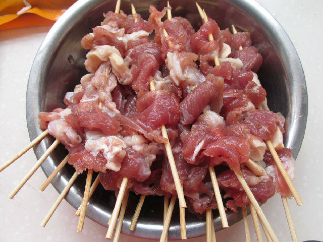 烤羊肉串#本味家乡菜#步骤7