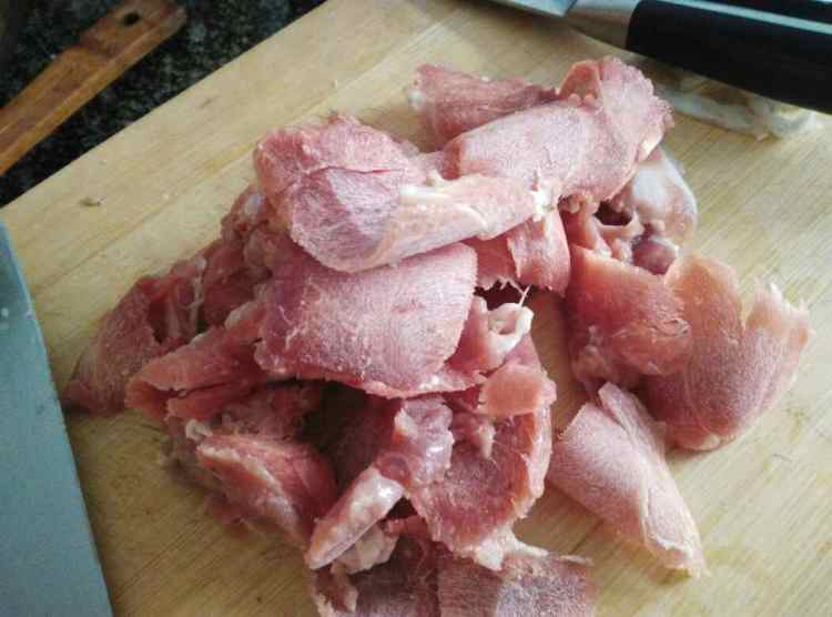 清炖羊肉土豆步骤2