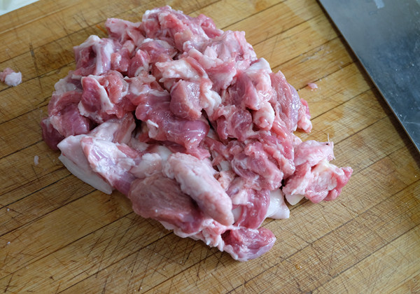 羊肉萝卜炖粉条步骤2