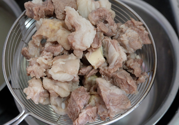 羊肉萝卜炖粉条步骤5