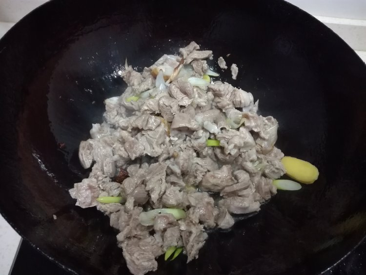 羊肉炖山药步骤8