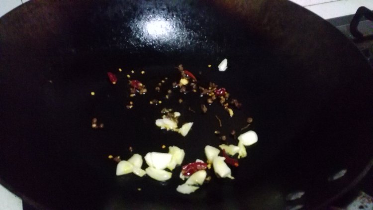 芫爆羊肉步骤3