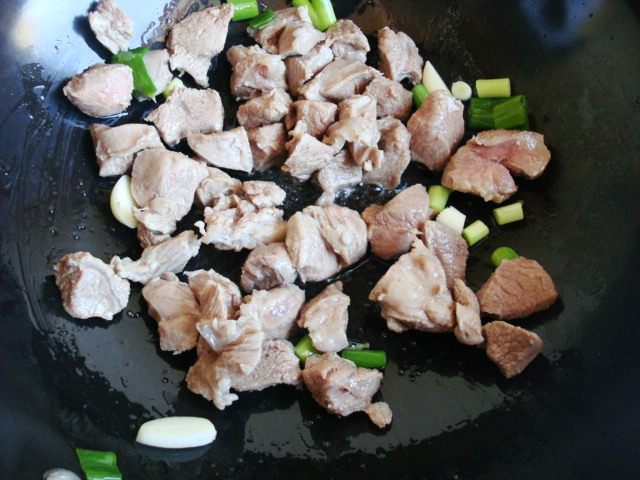 孜然羊肉炖土豆步骤3