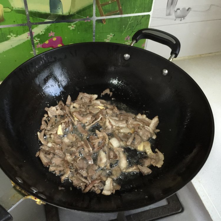 羊肉炒大脆菇步骤7