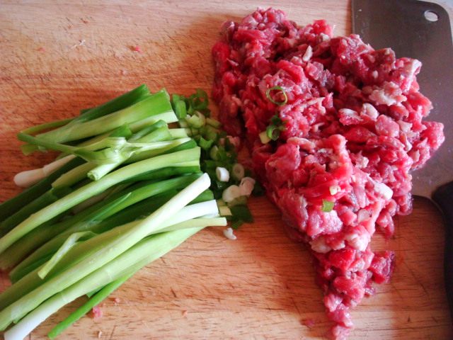 羊肉煎饺步骤1