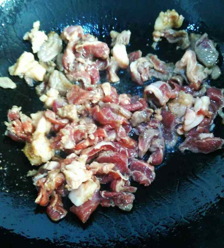 西芹炒羊肉步骤5