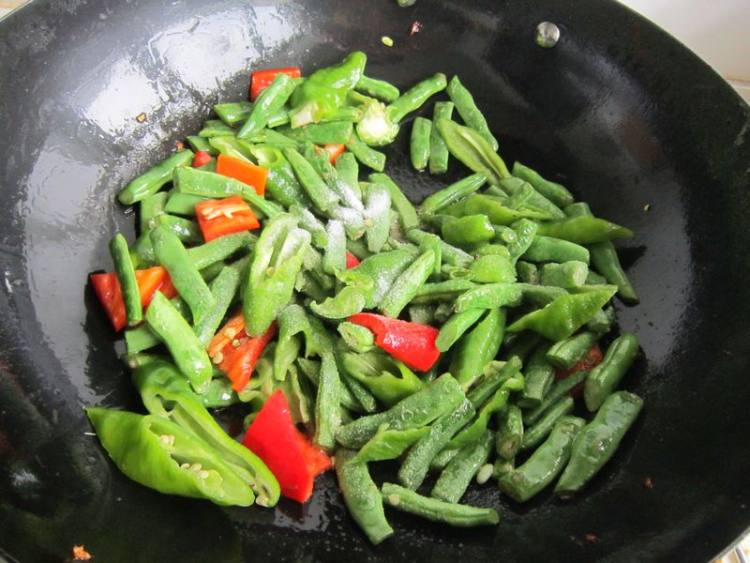 四季豆炒羊肉步骤9