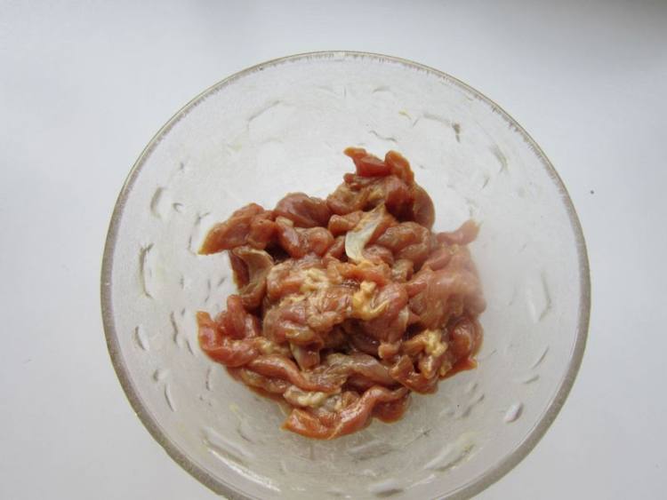 蒜薹炒羊肉步骤4