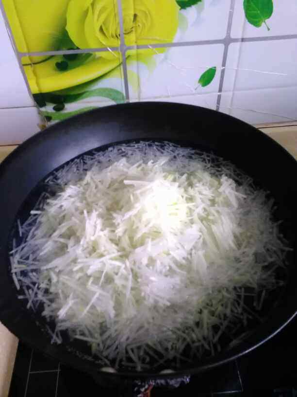 羊肉白萝卜丝水煎包步骤6