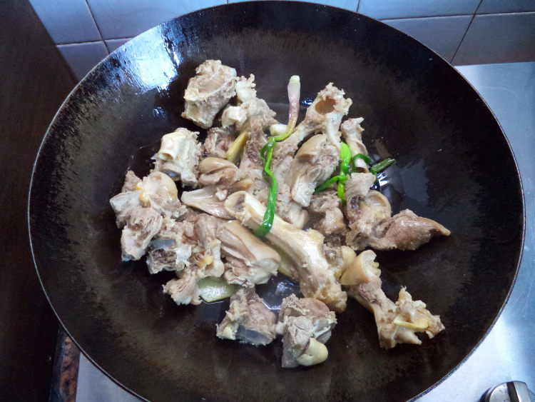 羊肉焖土豆步骤3