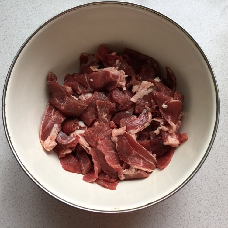 奇台过油肉步骤1