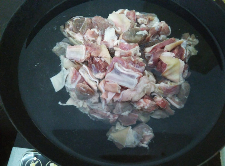 羊肉烧胡萝卜步骤2