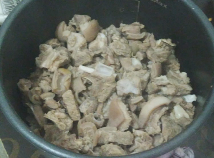 羊肉烧胡萝卜步骤3