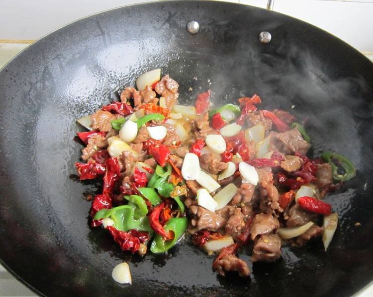 辣皮子滚羊肉步骤11