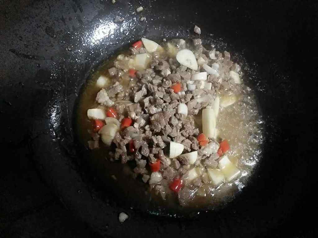 羊肉臊子面步骤8