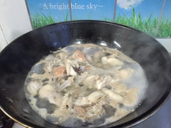 茼蒿羊肉汤步骤2