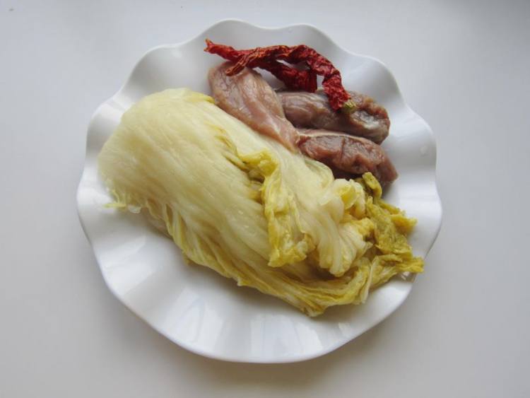 酸菜粉条羊肉步骤1