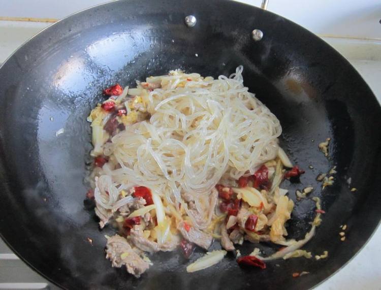 酸菜粉条羊肉步骤10
