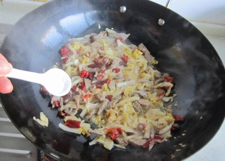 酸菜粉条羊肉步骤9