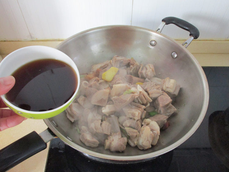 本帮红烧羊肉步骤6