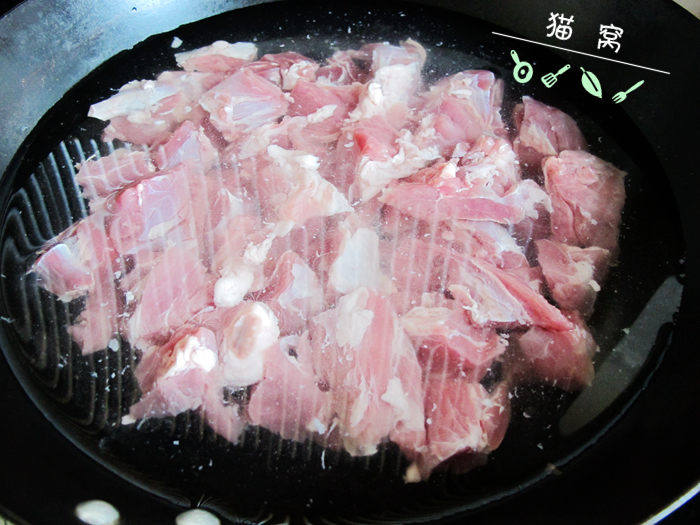 红烧羊肉煲步骤2