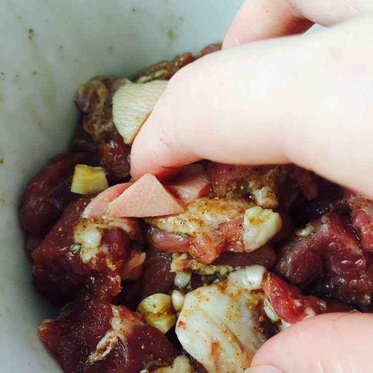小羊肉串步骤8