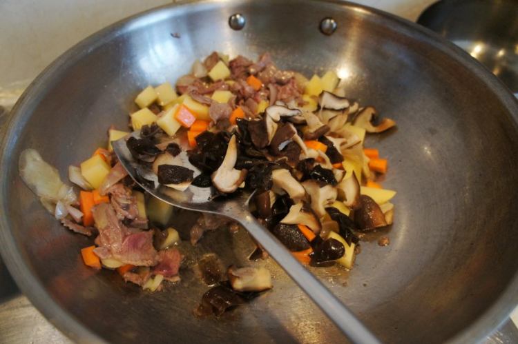 红咖喱羊肉饭步骤11
