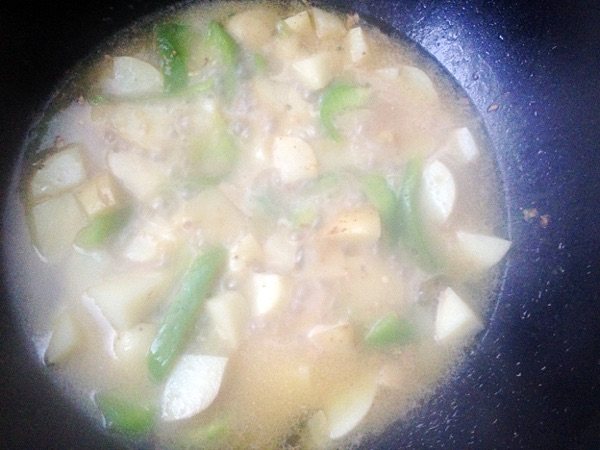 土豆焖羊肉步骤5