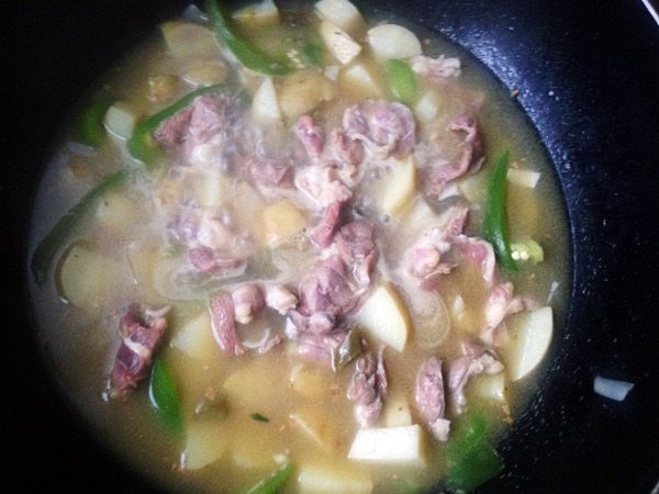 土豆焖羊肉步骤7
