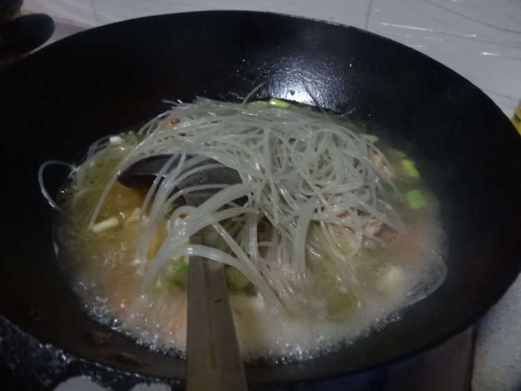 羊肉粉丝锅步骤12
