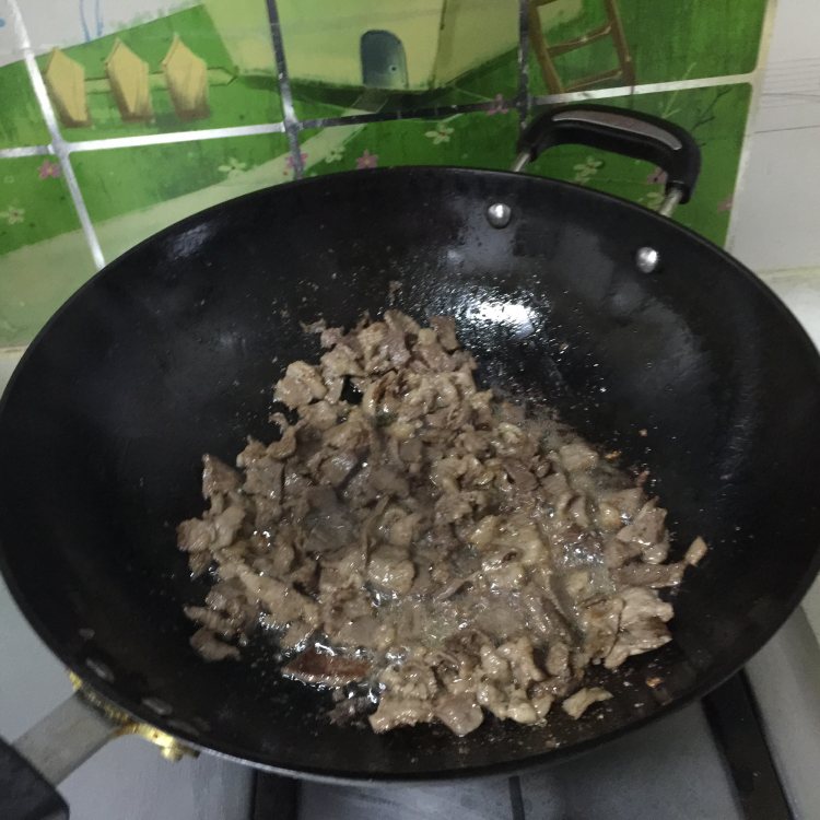 酸菜豆芽粉条肉步骤7