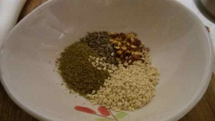 孜然大葱炒羊肉片步骤2