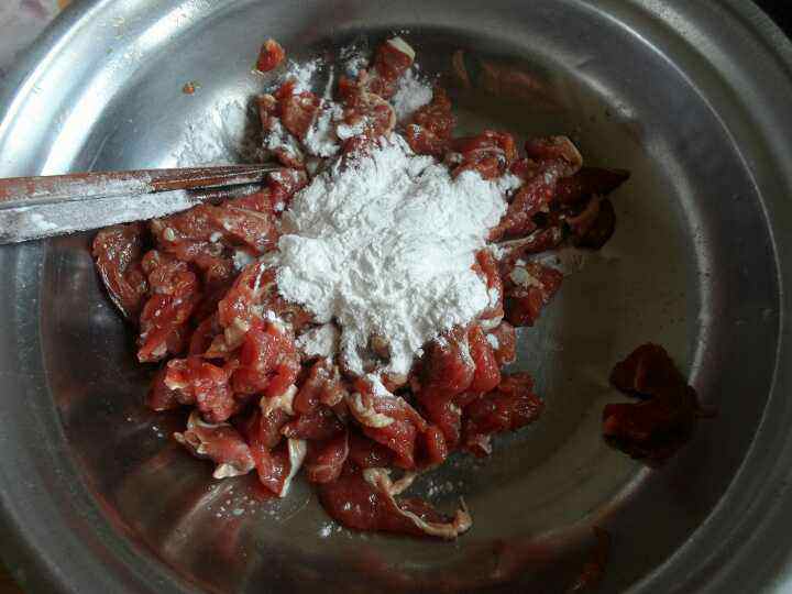 铁板羊肉（孜然味）步骤3