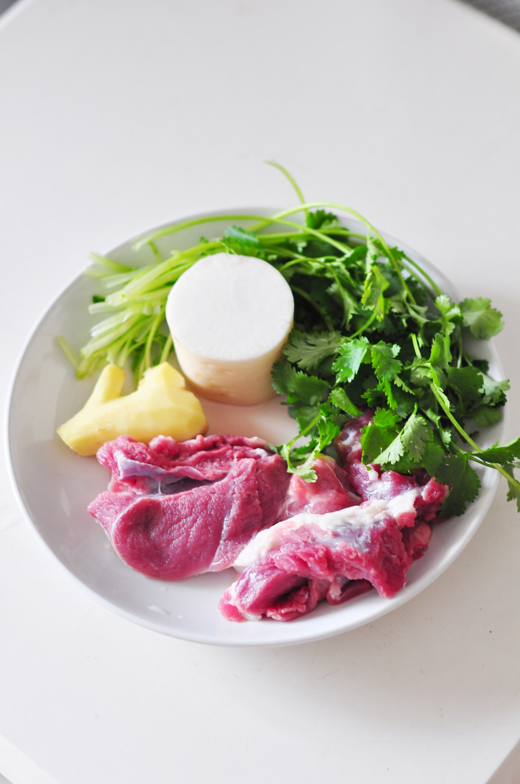 香菜羊肉丸子步骤1
