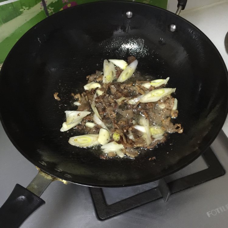 土豆粉炒白菜步骤7
