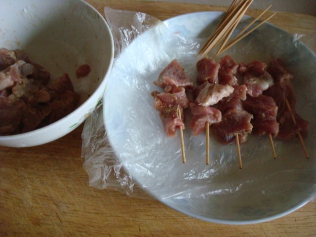 电饼铛烤羊肉串步骤3