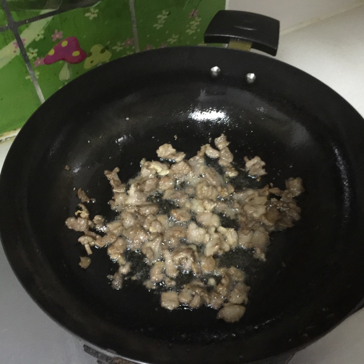 剁椒有机花菜炒羊肉步骤3