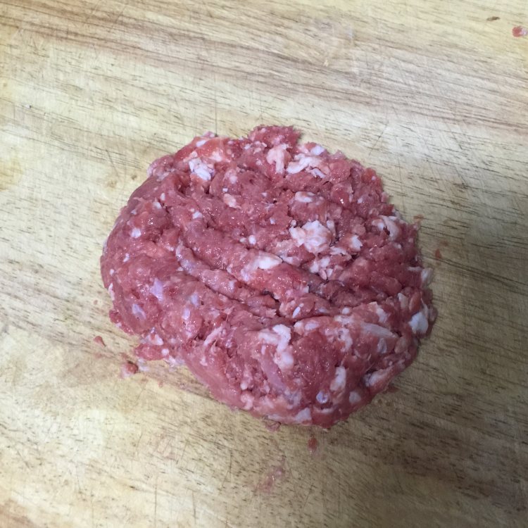 羊肉毛芹锅贴步骤2