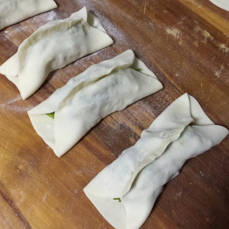 羊肉毛芹锅贴步骤11