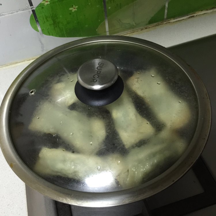 羊肉毛芹锅贴步骤14