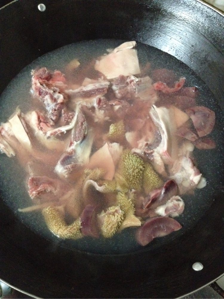 莲藕焖羊肉步骤2