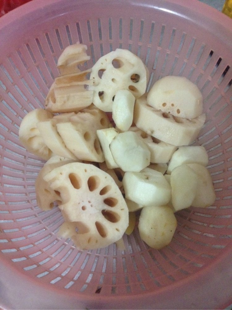 莲藕焖羊肉步骤4