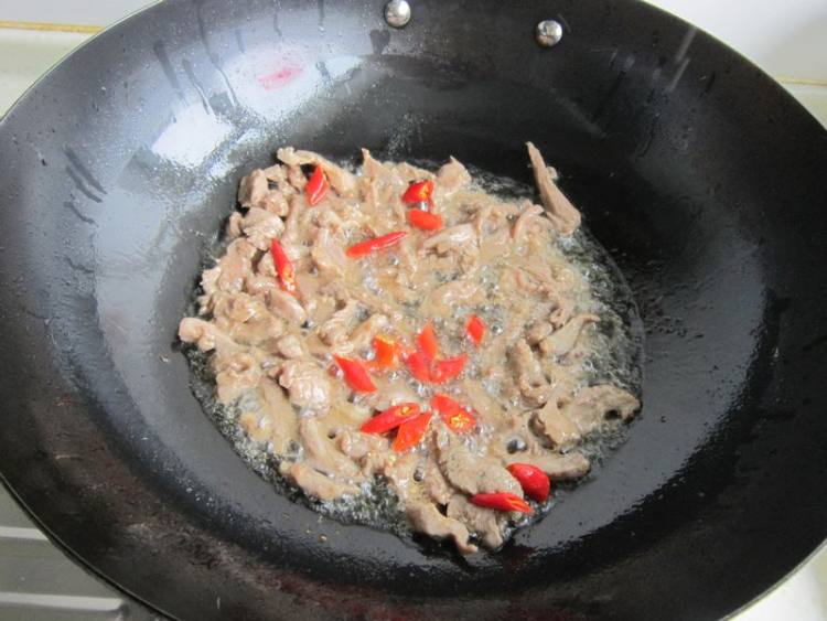 香菜炒羊肉步骤6
