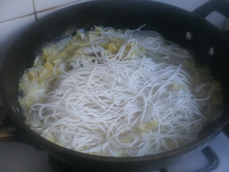 羊肉大白菜煮粉干步骤8