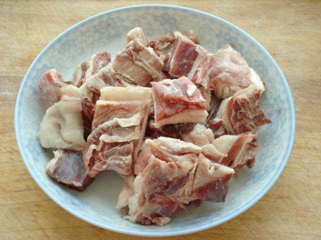 胡萝卜炖羊肉步骤1