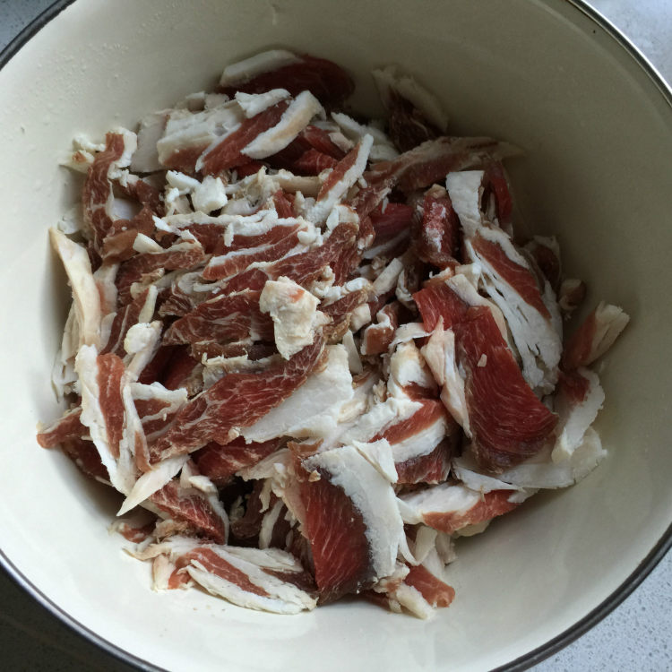 圆菇炒肉步骤5