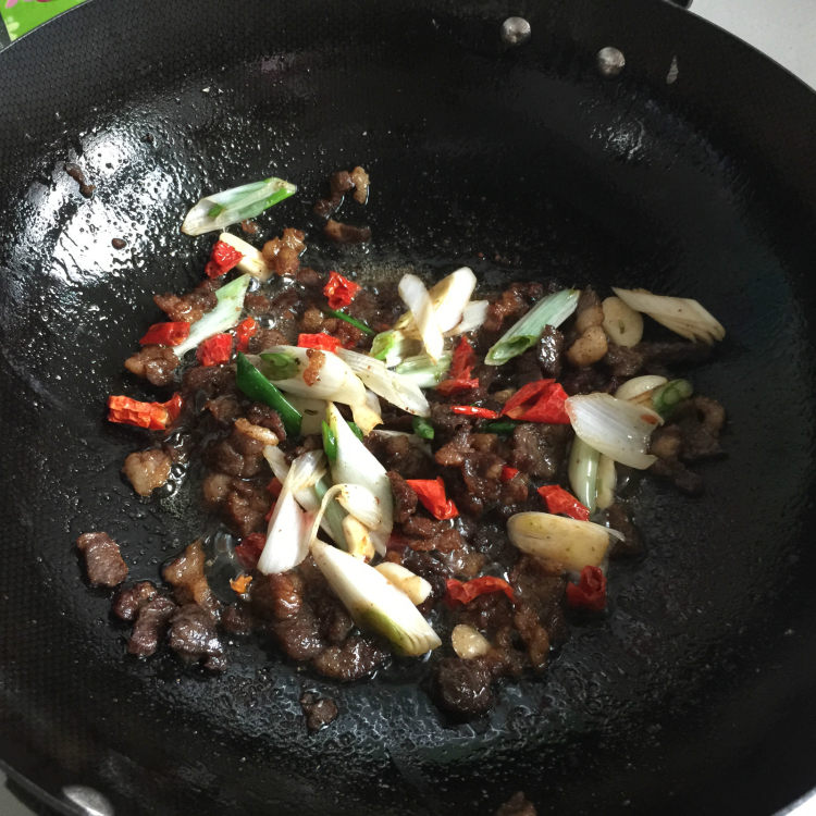 毛芹菜炒羊肉步骤8