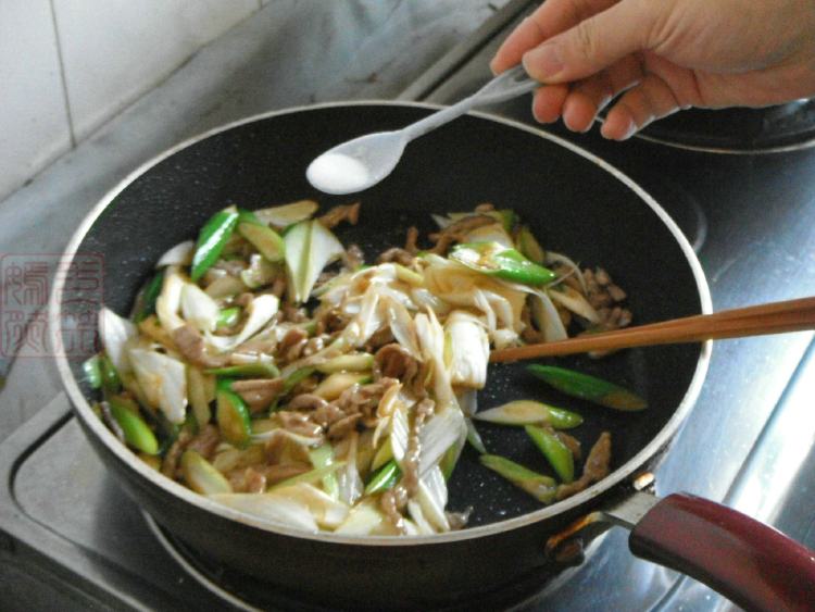 葱炒羊肉步骤11